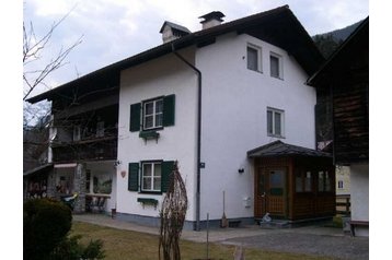 Austria Privát Obertraun, Exterior